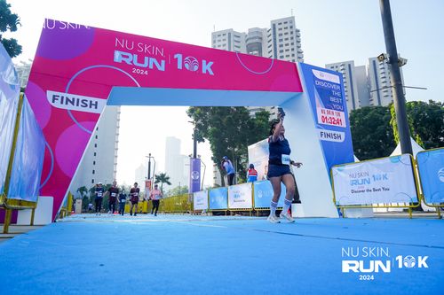 Race photo from Nu Skin Run 10K