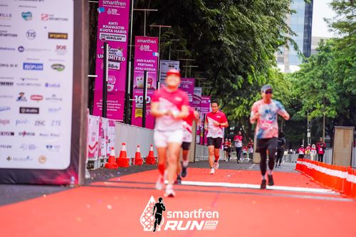 Race photo from Smartfren Run 2024