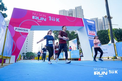 Race photo from Nu Skin Run 10K