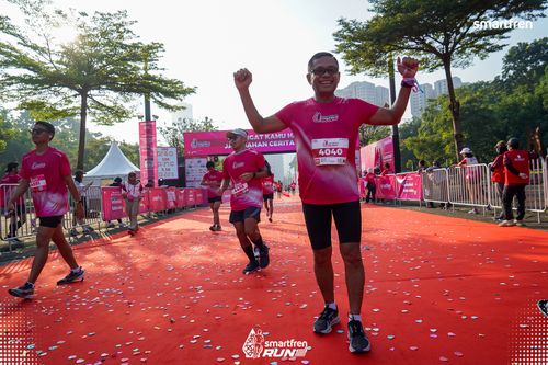 Race photo from Smartfren Run 2025 