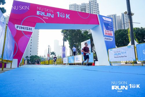 Race photo from Nu Skin Run 10K