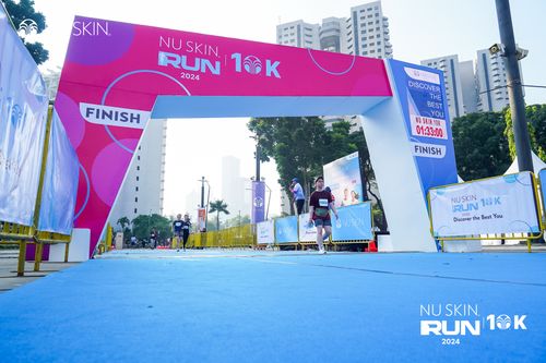 Race photo from Nu Skin Run 10K