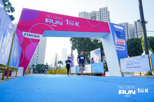 Race photo from Nu Skin Run 10K