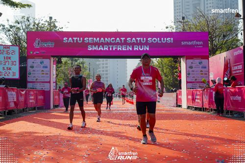 Race photo from Smartfren Run 2025 
