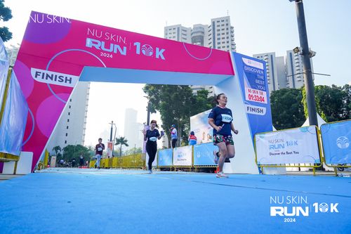 Race photo from Nu Skin Run 10K