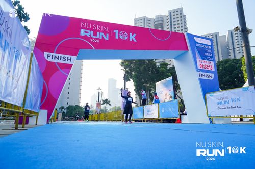 Race photo from Nu Skin Run 10K