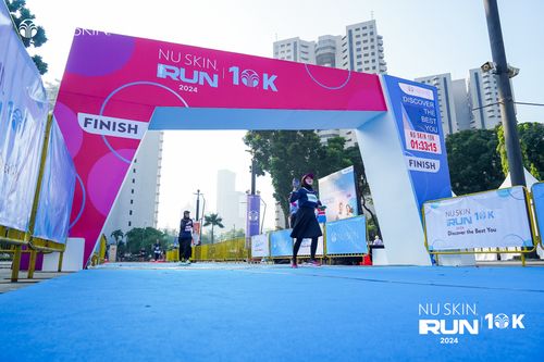 Race photo from Nu Skin Run 10K