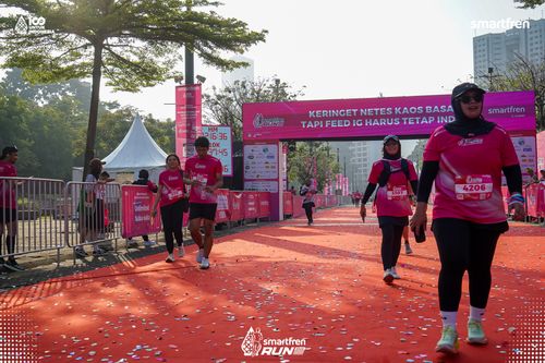 Race photo from Smartfren Run 2025 