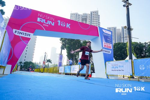 Race photo from Nu Skin Run 10K