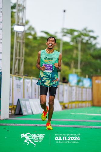 Race photo from Arutmin Borneo Run 2024