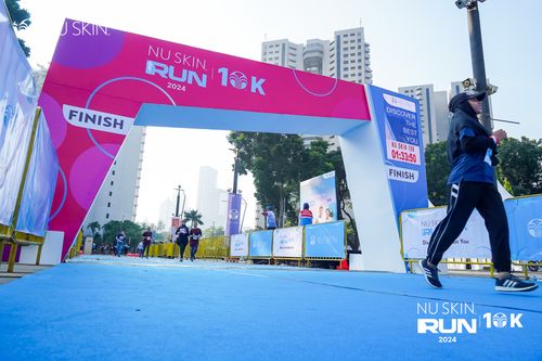 Race photo from Nu Skin Run 10K
