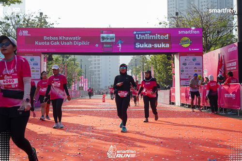 Race photo from Smartfren Run 2025 