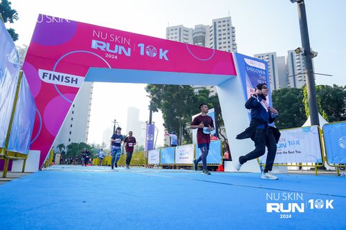 Race photo from Nu Skin Run 10K