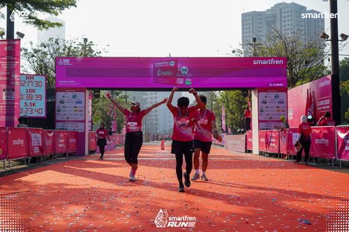 Race photo from Smartfren Run 2025 