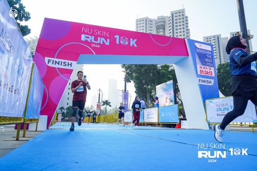 Race photo from Nu Skin Run 10K