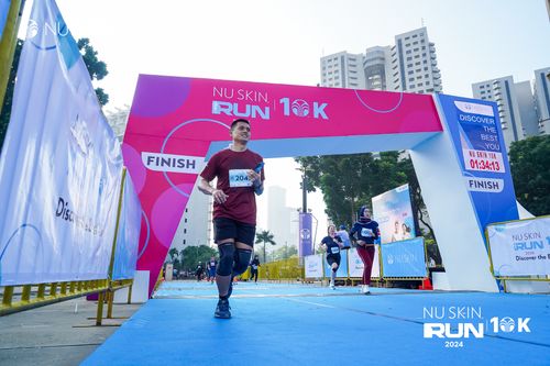 Race photo from Nu Skin Run 10K