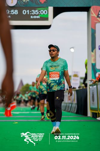 Race photo from Arutmin Borneo Run 2024