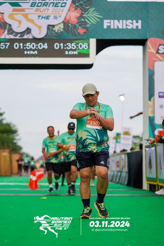Race photo from Arutmin Borneo Run 2024