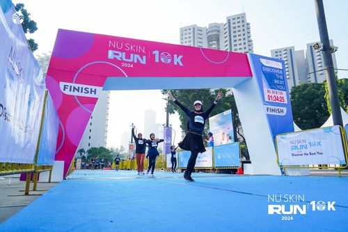 Race photo from Nu Skin Run 10K