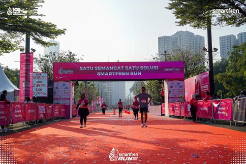Race photo from Smartfren Run 2025 