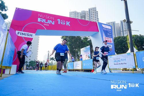 Race photo from Nu Skin Run 10K