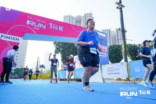 Race photo from Nu Skin Run 10K