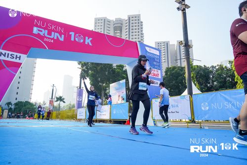 Race photo from Nu Skin Run 10K