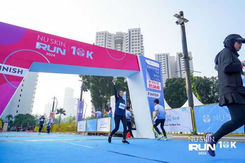 Race photo from Nu Skin Run 10K