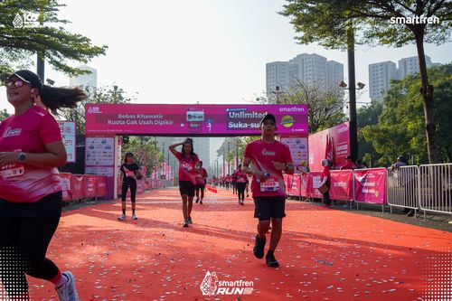 Race photo from Smartfren Run 2025 