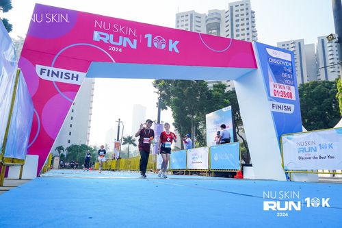 Race photo from Nu Skin Run 10K