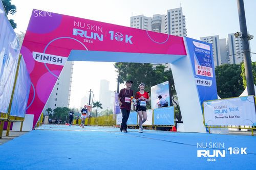 Race photo from Nu Skin Run 10K
