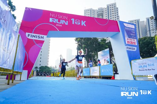 Race photo from Nu Skin Run 10K