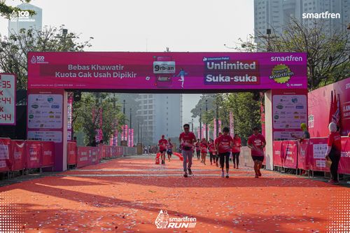 Race photo from Smartfren Run 2025 