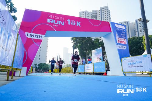 Race photo from Nu Skin Run 10K