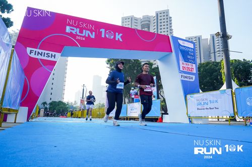 Race photo from Nu Skin Run 10K