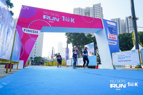 Race photo from Nu Skin Run 10K