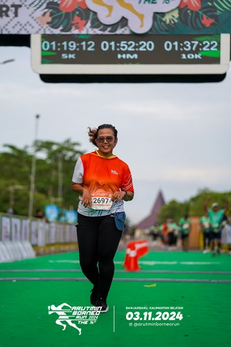 Race photo from Arutmin Borneo Run 2024
