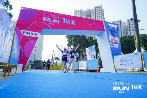 Race photo from Nu Skin Run 10K