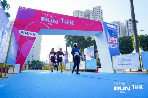 Race photo from Nu Skin Run 10K