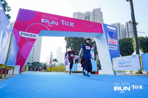 Race photo from Nu Skin Run 10K