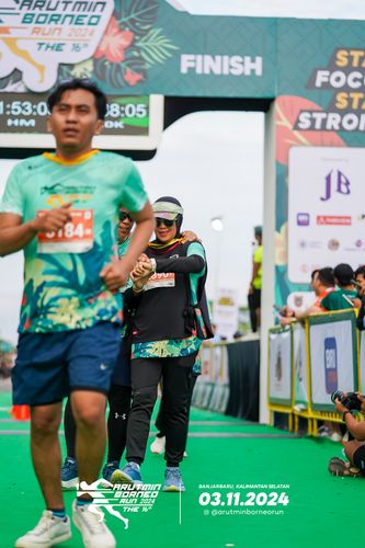 Race photo from Arutmin Borneo Run 2024