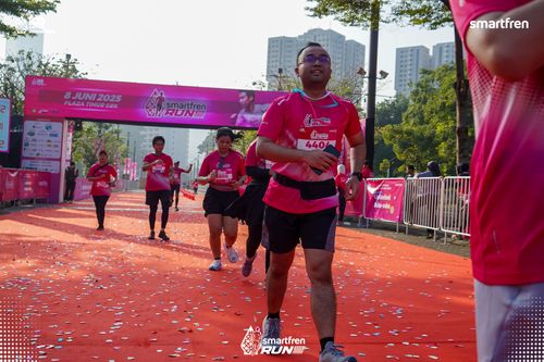Race photo from Smartfren Run 2025 