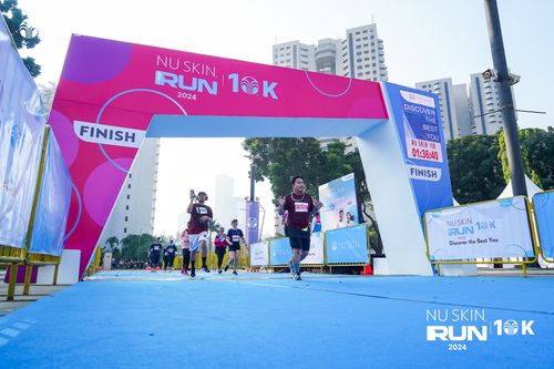 Race photo from Nu Skin Run 10K