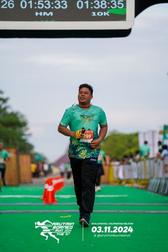 Race photo from Arutmin Borneo Run 2024