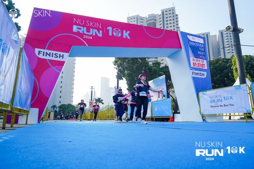 Race photo from Nu Skin Run 10K