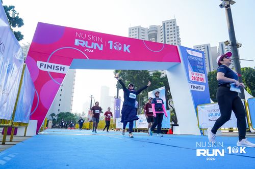 Race photo from Nu Skin Run 10K