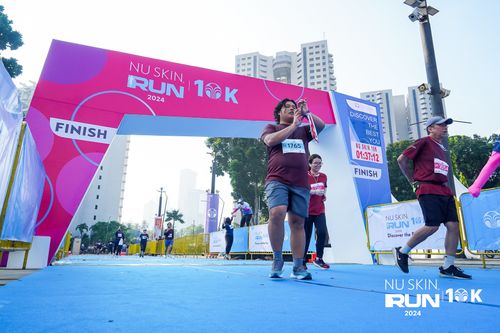 Race photo from Nu Skin Run 10K