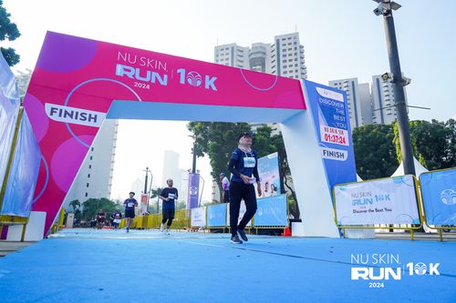 Race photo from Nu Skin Run 10K