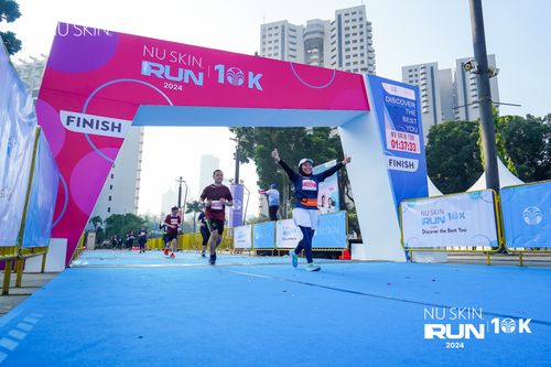 Race photo from Nu Skin Run 10K