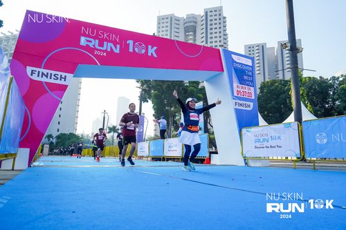 Race photo from Nu Skin Run 10K